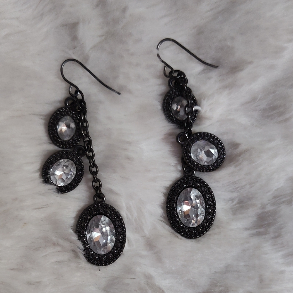 Elegant Black and Silver Dangle Mirrored Earrings
